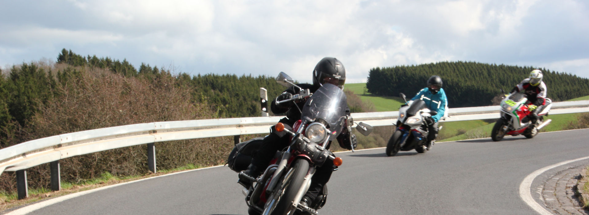 Motorrijbewijspoint Sassenheim motorexamens AVB en AVD